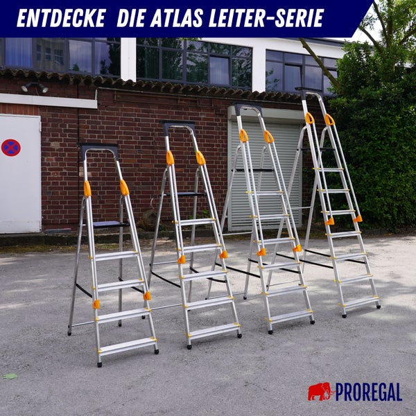 Mehrere Aluminiumleitern der Atlas Serie im Außenbereich