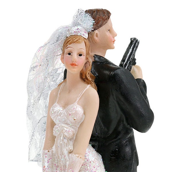 Hochzeitstortenfigur Brautpaar mit Pistole