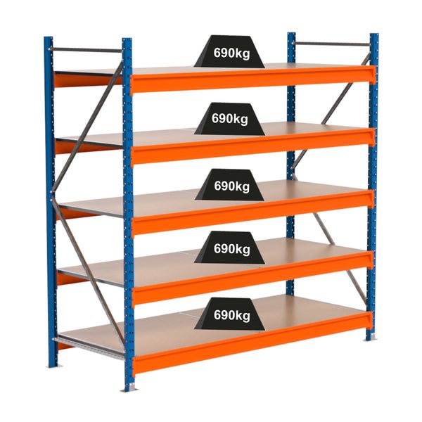 Lagerregal mit fünf Böden und einer Traglast von 690 Kilogramm pro Boden