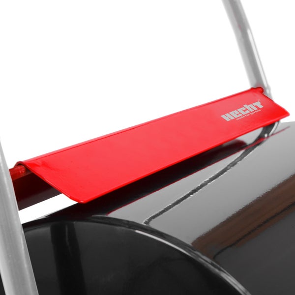 Detailansicht einer Schubkarre mit Hecht Logo