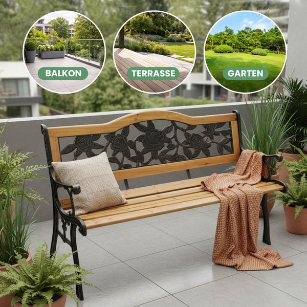Gartenbank aus Holz und Metall mit dekorativem Rosenmuster auf einem Balkon mit Pflanzen, auch für Terrasse und Garten geeignet.