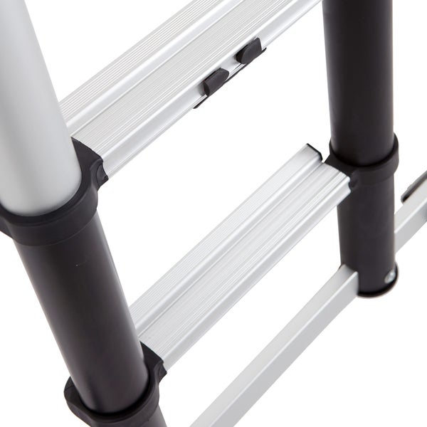 Detailaufnahme einer Aluminium Teleskopleiter