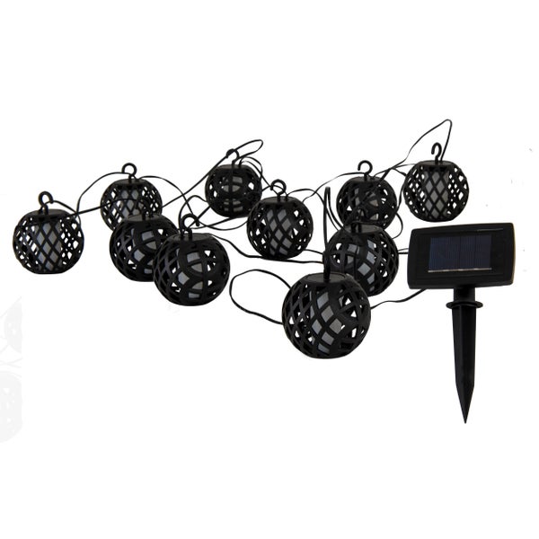 Solarbetriebene Lichterkette mit runden Lampen und Solarpanel