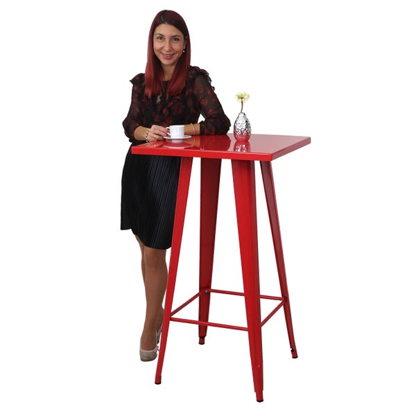 Roter Stehtisch mit quadratischer Tischplatte und einer Person mit einer Tasse