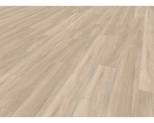 Verlegter Laminatboden mit Holzoptik.