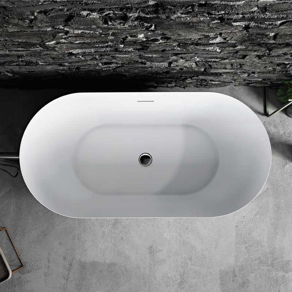 Freistehende ovale Badewanne aus Mineralguss in moderner Optik, Ansicht von oben.