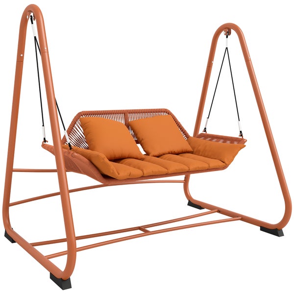Orangefarbene Zweisitzer-Gartenschaukel mit Metallgestell, Sitzfläche aus Seilgeflecht und Polsterkissen.