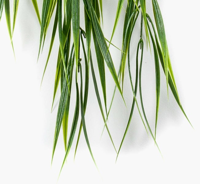 Künstlicher Bambuszweig aus Kunststoff in Grün.