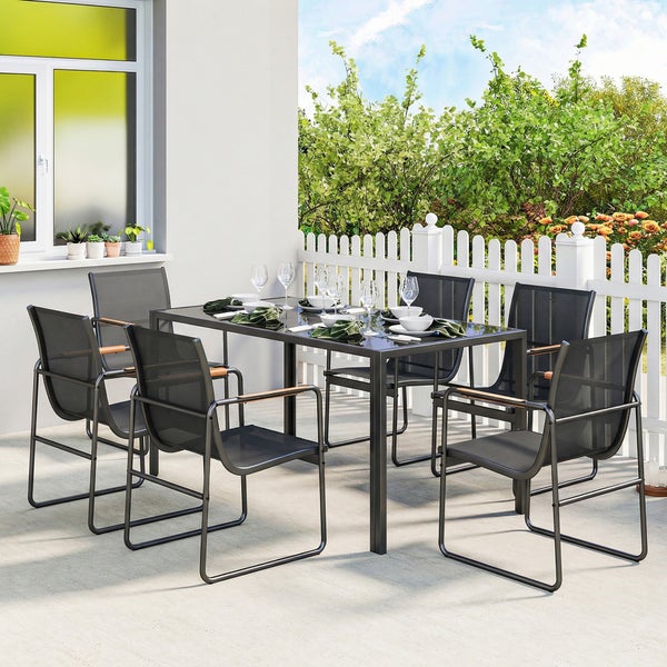 Garten-Essgruppe bestehend aus einem rechteckigen Tisch und sechs Stühlen mit Textilbespannung und Armlehnen auf einer Terrasse.