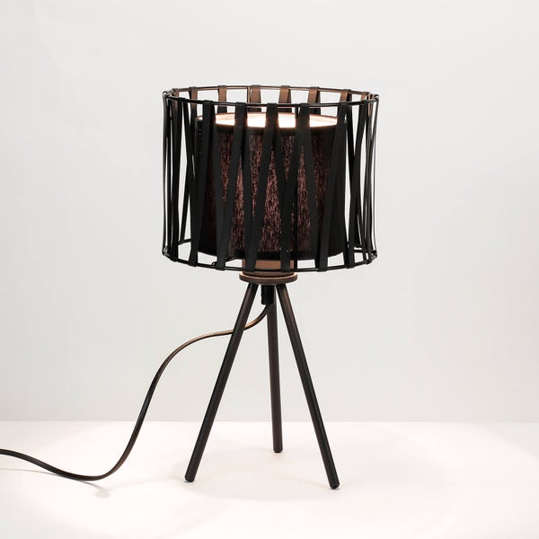 Tischleuchte mit Lampenschirm und Stativfuß