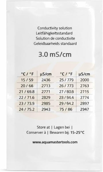 Leitfähigkeitsstandard 3.0 Millisiemens pro Zentimeter im Beutel mit Temperaturtabelle zur Kalibrierung von Messgeräten.