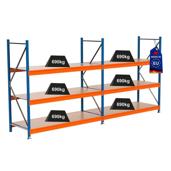 Lagerregal mit sechs Gewichten und Made in EU Kennzeichen