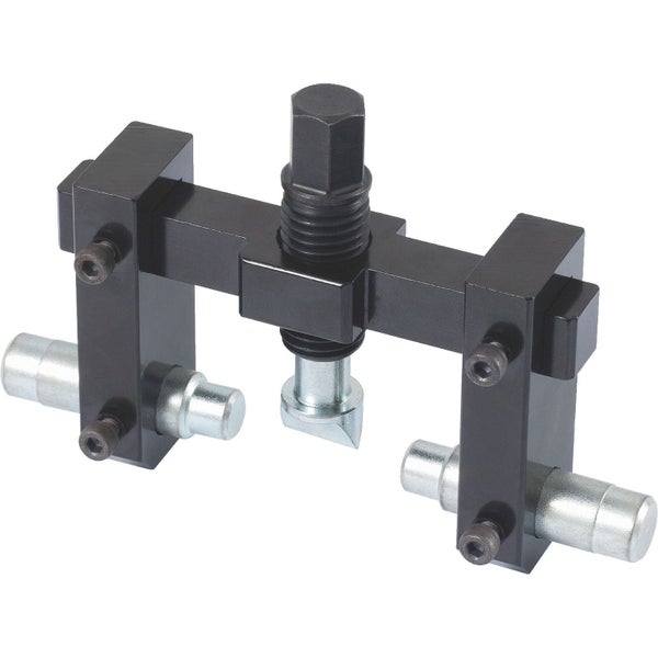 Werkzeugsatz im geöffneten schwarzen Kunststoffkoffer