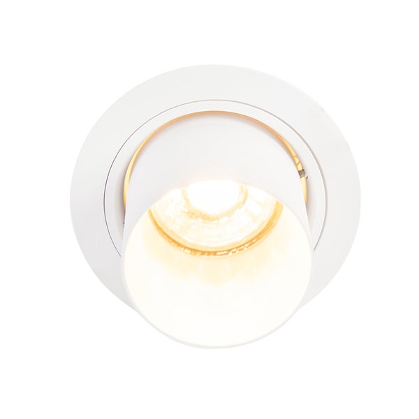 Weißer runder LED Einbaustrahler mit warmweißem Licht, schwenkbar.