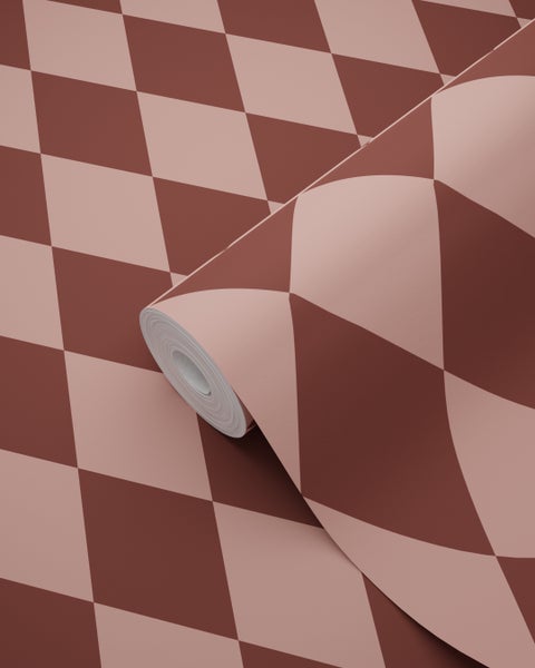 Tapetenrolle mit schachbrettartigem Muster