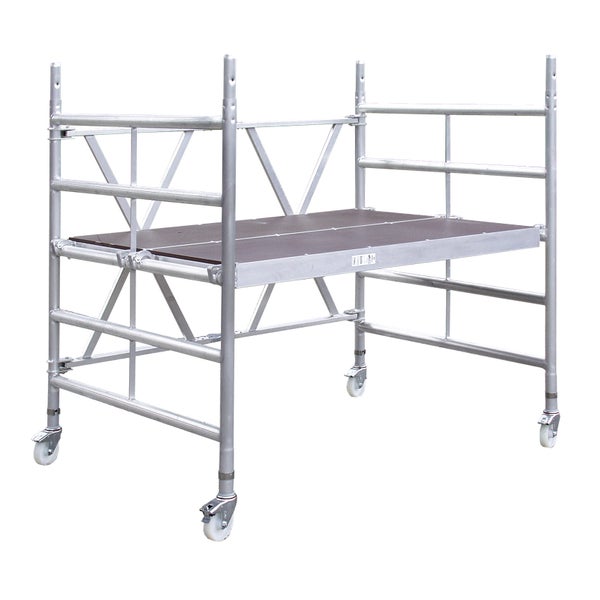 Fahrgerüst aus Aluminium mit Arbeitsplattform
