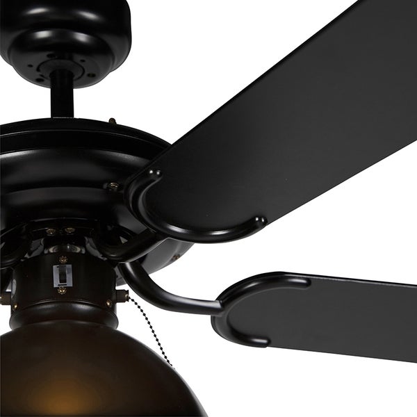 Deckenventilator mit Beleuchtung und Zugschalter