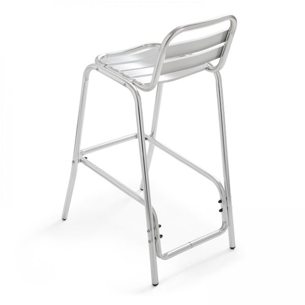 Bistrotisch-Set aus Aluminium bestehend aus einem quadratischen Stehtisch und vier Barhockern mit Rückenlehne.