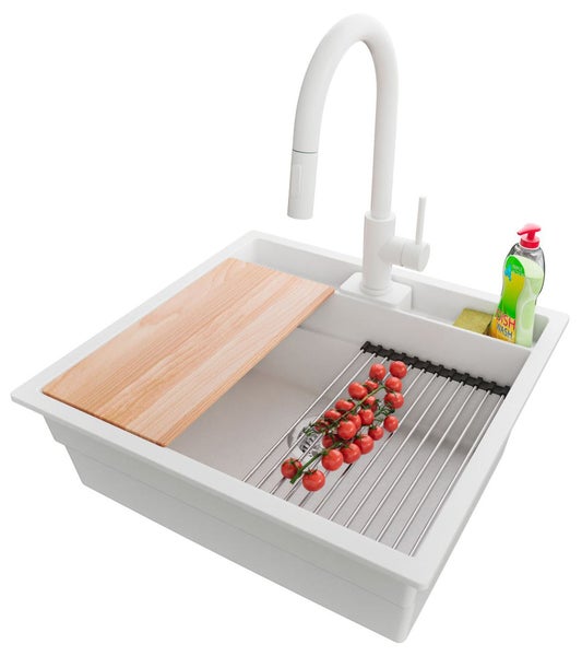 Spüle mit Abtropfgitter, Schneidebrett und Armatur