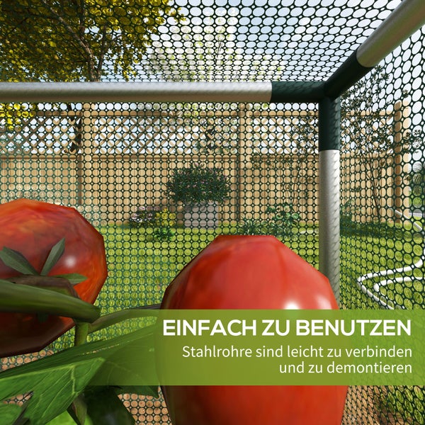 Pflanzenschutznetz im Garten mit Gemüse, das vor Vögeln, Mäusen und Hasen schützt.