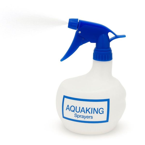 Aquaking Sprayers Handsprüher aus Kunststoff in Weiß und Blau mit feinem Sprühnebel.