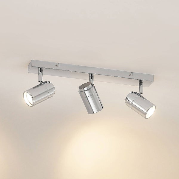 Deckenleuchte mit drei Strahlern