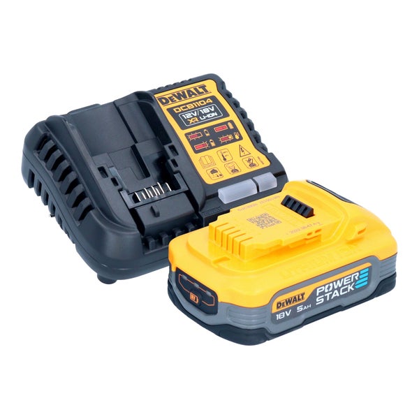 DeWalt Akku-Ladegerät DCB1104 mit DeWalt PowerStack 18 Volt 5 Amperestunden Lithium-Ionen-Akku.