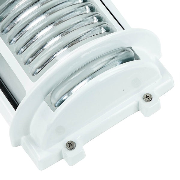 Detailansicht eines Heizkörpers mit Schrauben