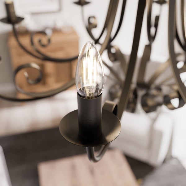 Nahaufnahme einer dekorativen Leuchte mit LED Lampe