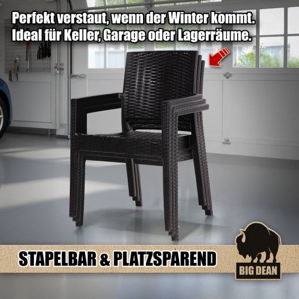 Stapelbare Rattan Stühle in einer Garage