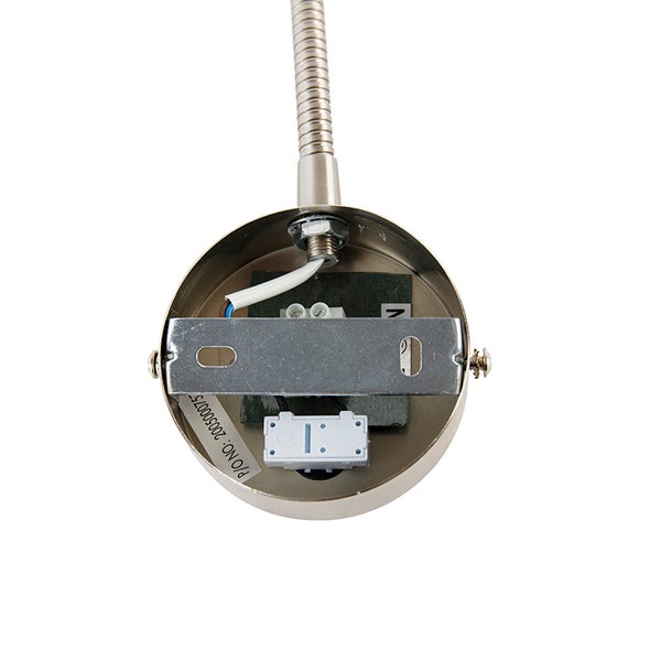 Detailansicht der Installation einer Leuchte mit Verbindungsklemmen