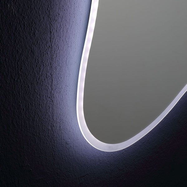 Badspiegel mit Sonderform und LED Beleuchtung 120x 90