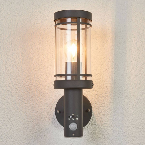 Lindby Edelstahl Wandlampe aussen mit Bewegungsmelder, Aussenwandleuchte spritzwassergeschützt IP44 1x E27 max. 60W ohne Leuchtmittel