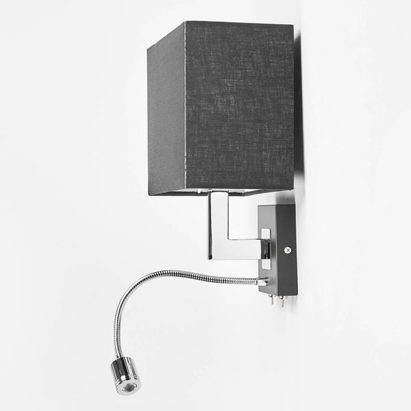 Wandleuchte mit eckigem Stoffschirm und flexiblem Lesearm.