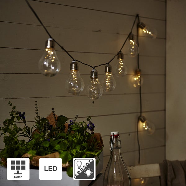 Solarbetriebene LED-Lichterkette mit Sensor für den Außenbereich
