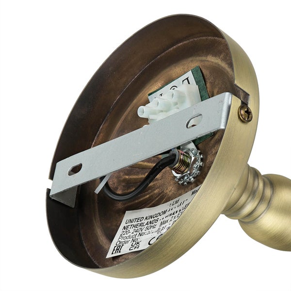 Detailaufnahme einer Wandleuchte mit Montagevorrichtung.