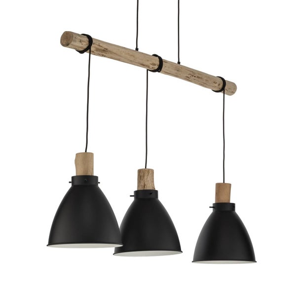 Dreiflammige Pendelleuchte mit Holzbalken und schwarzen Schirmen aus Metall und Holz.