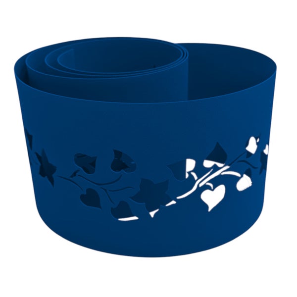 Blaues Beetband mit ausgeschnittenem Blätterrankenmuster