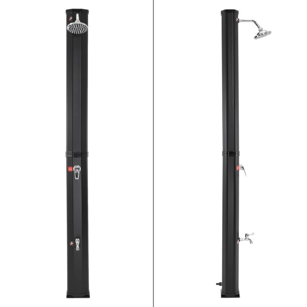 Freistehende Gartendusche mit Duschkopf und Wasserhahn