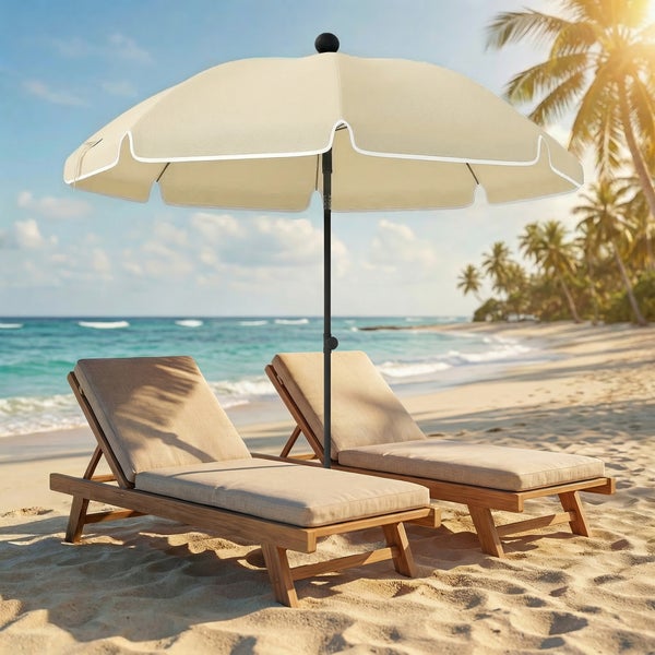Sonnenschirm am Strand, neigbar um 30 Grad und höhenverstellbar von 126 bis 185 Zentimeter.