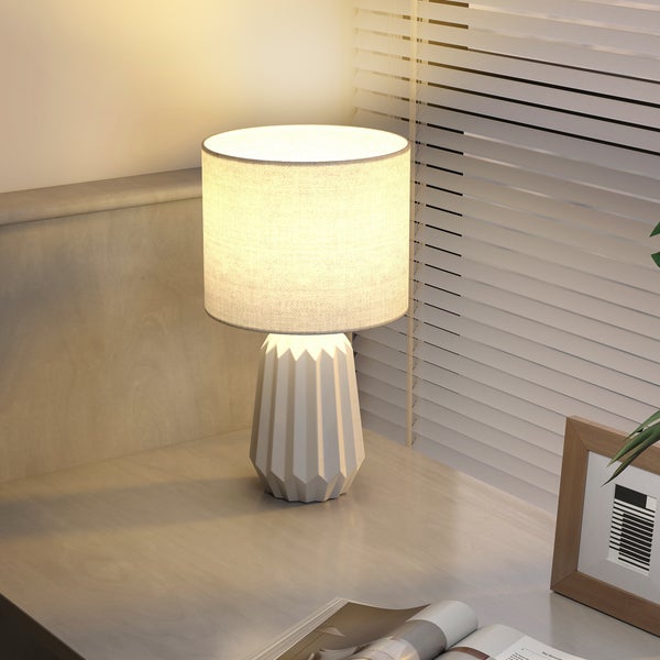 Tischleuchte mit E27 Fassung, Wippschalter und maximaler Glühlampenleistung von 40 Watt