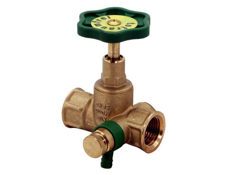 Freistromventil aus Messing mit Entleerung und Handrad.