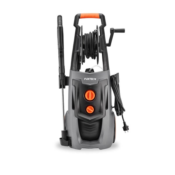 Hochdruckreiniger Fuxtec mit Schlauchtrommel, Sprühpistole und Netzkabel in Grau und Orange.