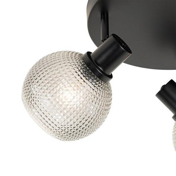 Deckenleuchte mit drei Strahlern und strukturierten Glasschirmen