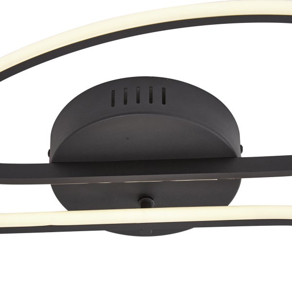 Deckenleuchte mit LED-Ringen