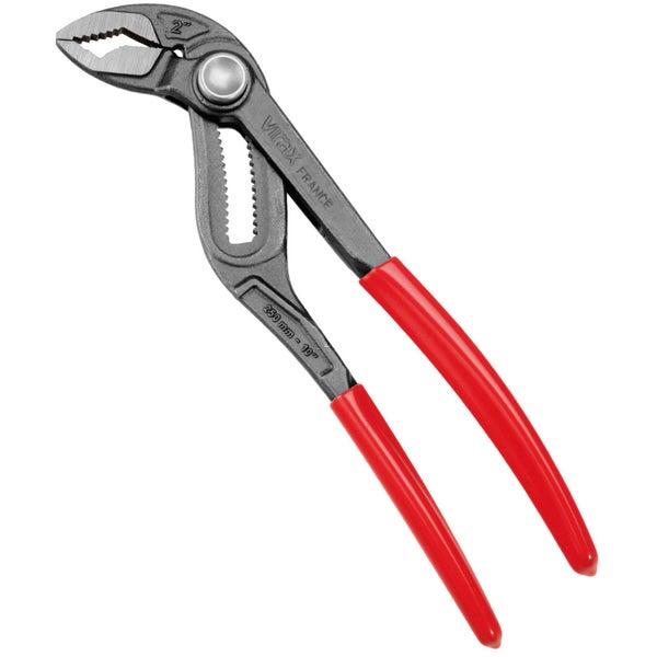 Rohrzange greift nach einem Metallrohr