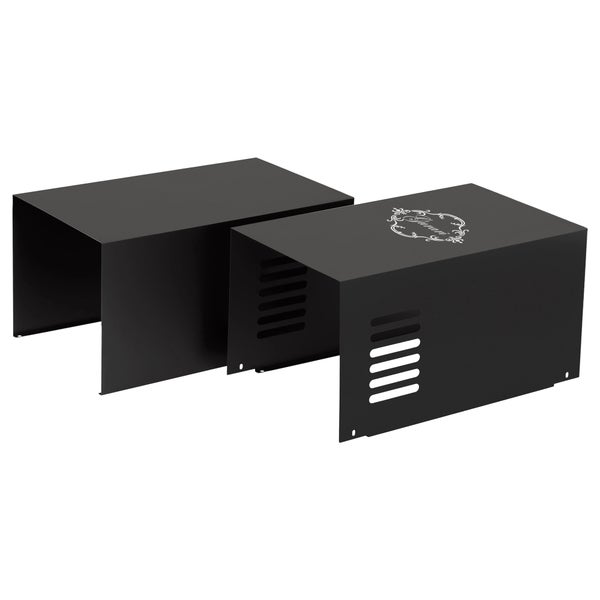 Schwarze Schutzhaube aus Metall für Mähroboter, zweiteilig, mit Lüftungsschlitzen und Sunray Logo.