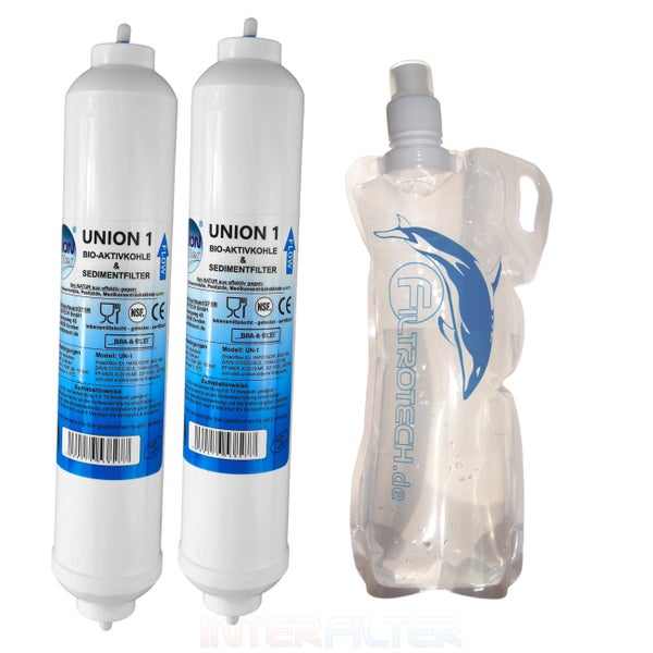 Zwei Union 1 Wasserfilter Kartuschen mit Aktivkohle und Sedimentfilter sowie ein faltbarer Trinkwasserbeutel mit Logo