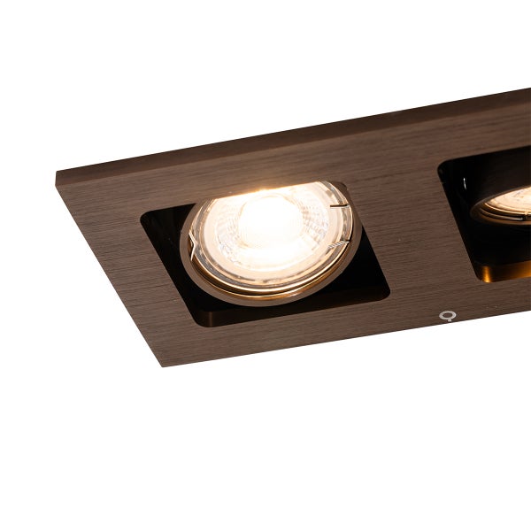 Rechteckiger Deckenstrahler mit gebürsteter Oberfläche und integriertem LED Leuchtmittel, inklusive Paulmann Logo.