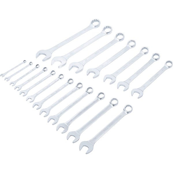 Satz aus Gabelringschlüsseln in verschiedenen Größen